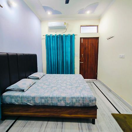 Deepak Homestay Рішикеш Екстер'єр фото