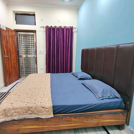 Deepak Homestay Рішикеш Екстер'єр фото