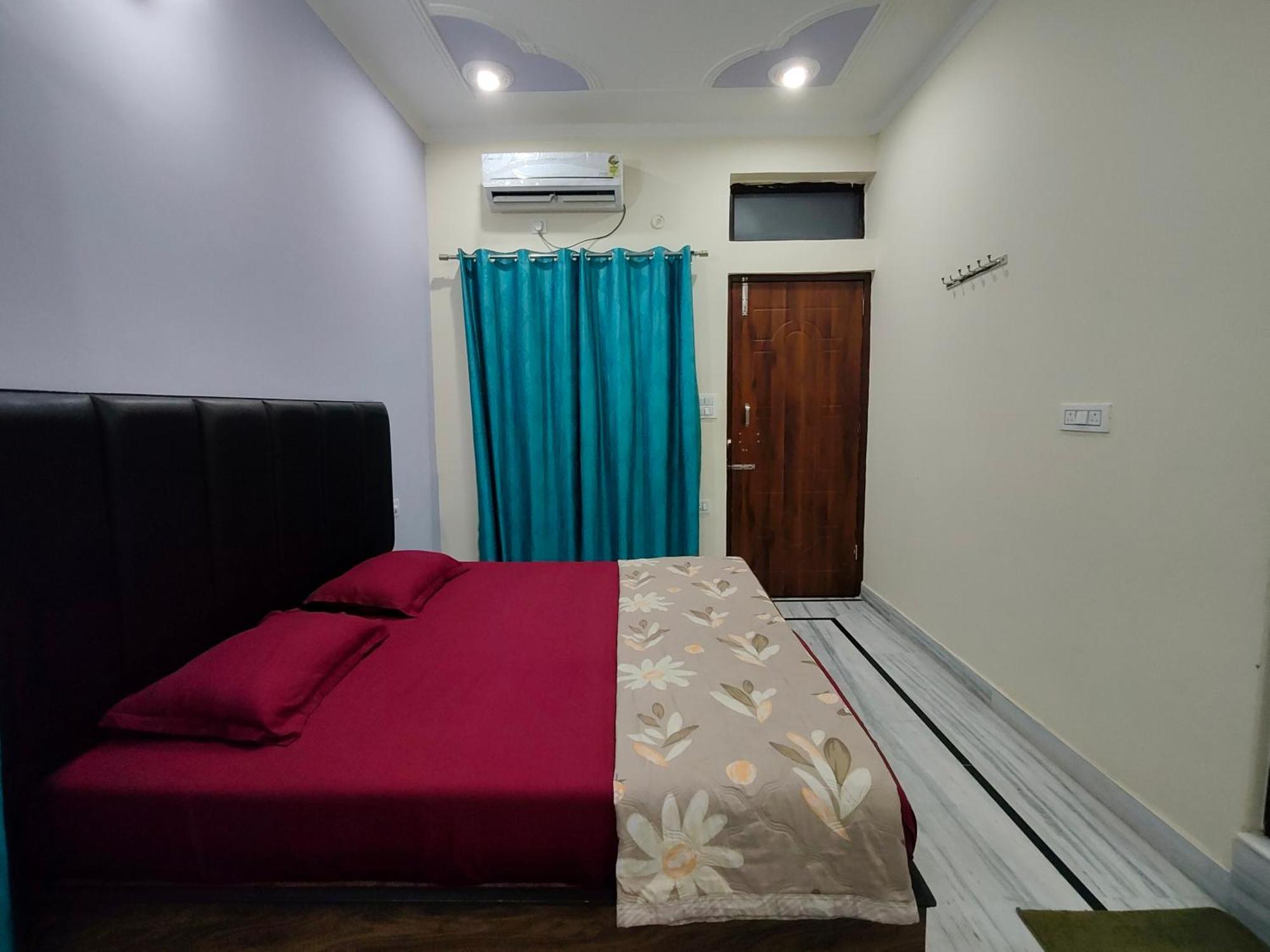 Deepak Homestay Рішикеш Екстер'єр фото