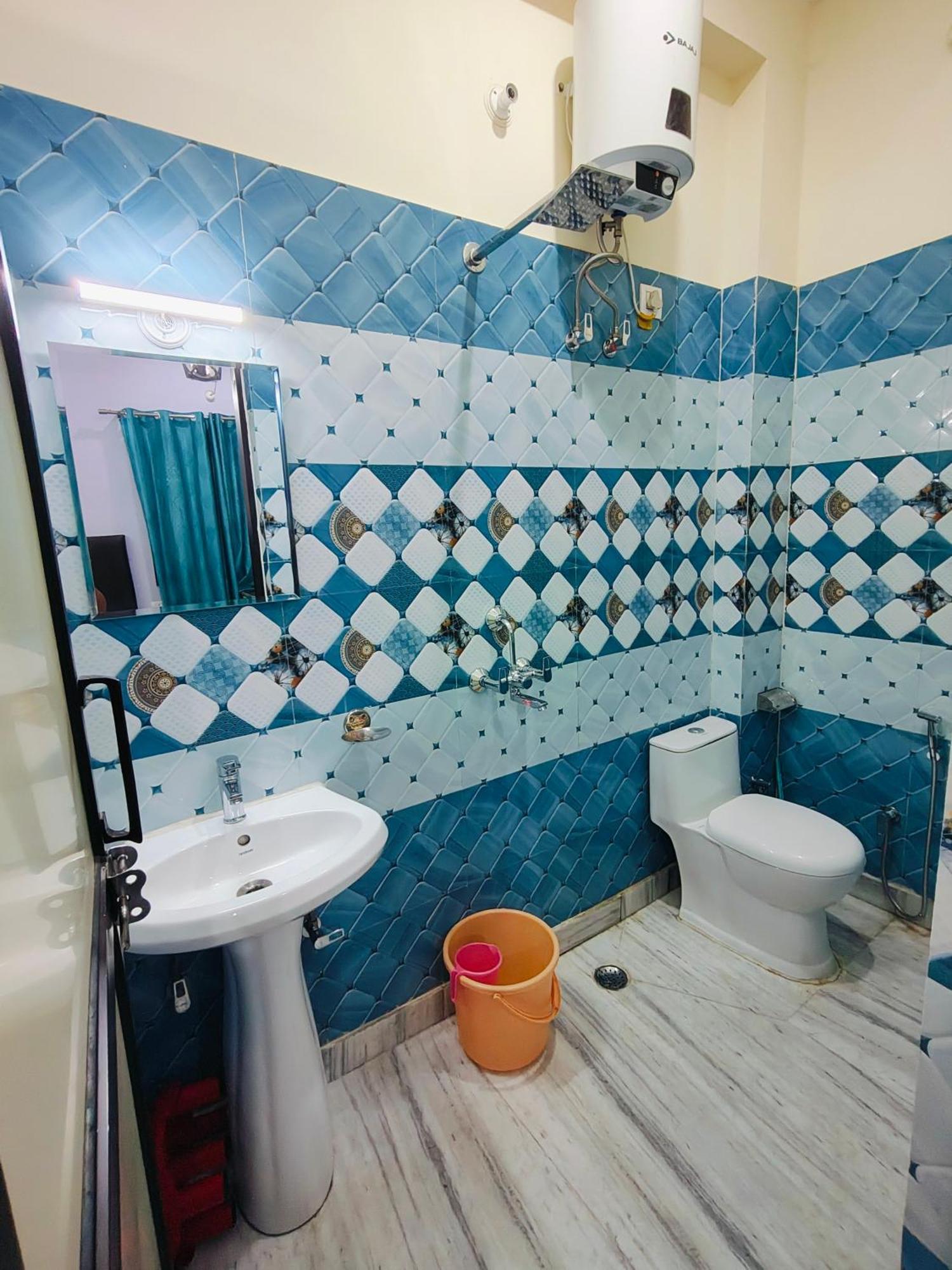Deepak Homestay Рішикеш Екстер'єр фото